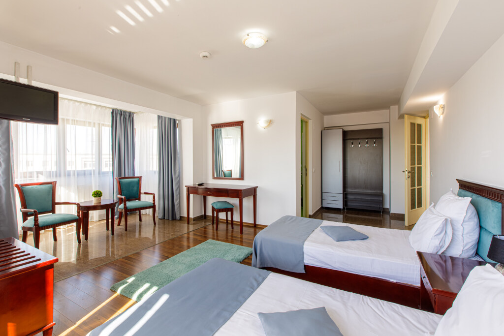 Lira Pacific Aparthotel - 184