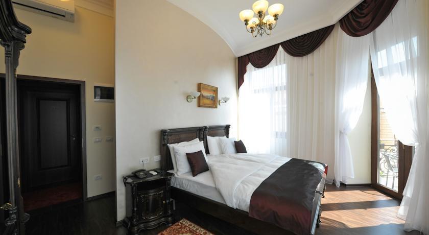 Palace Residence - 142