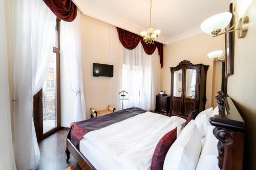 Picasso Boutique Hotel - 476