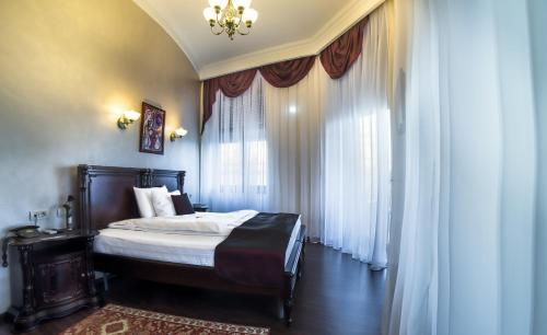 Picasso Boutique Hotel - 830