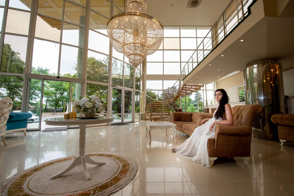Queen Vera Hotel - 421