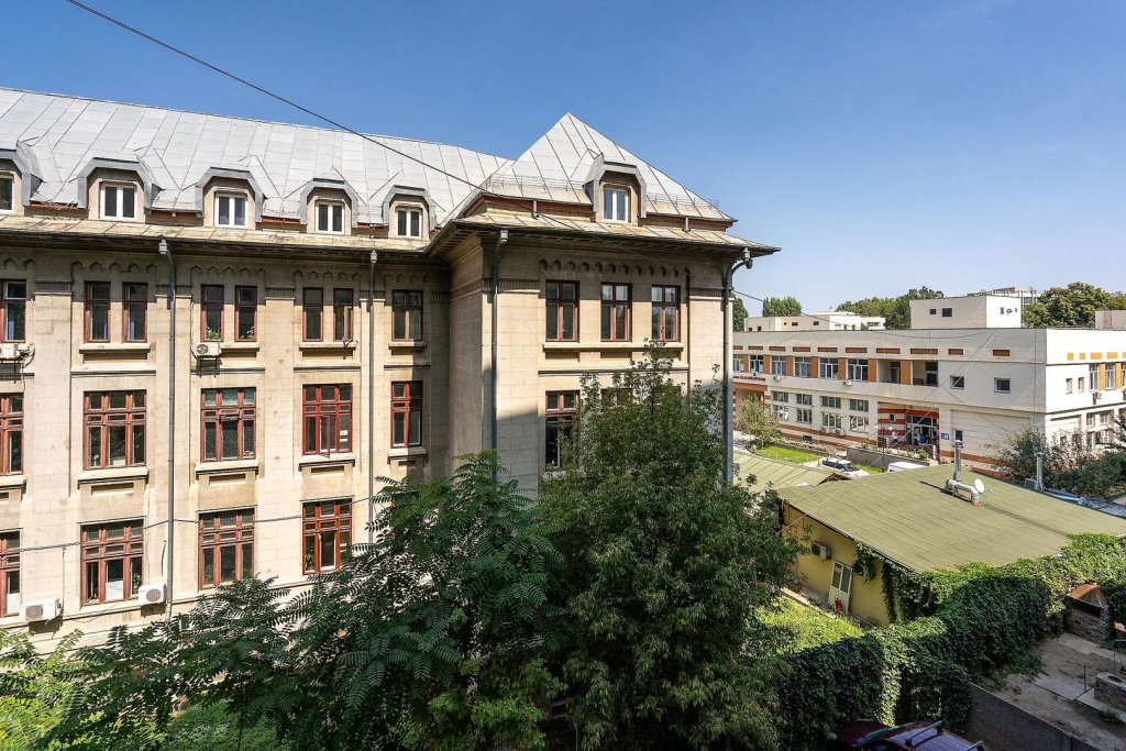Parliament Hotel - 352
