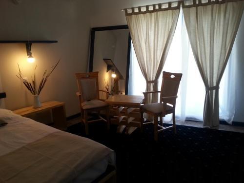 Peninsula Resort - 924