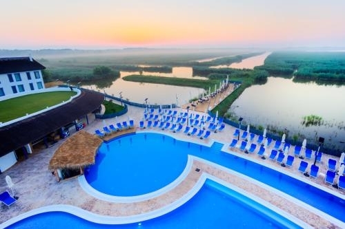 Peninsula Resort - 280