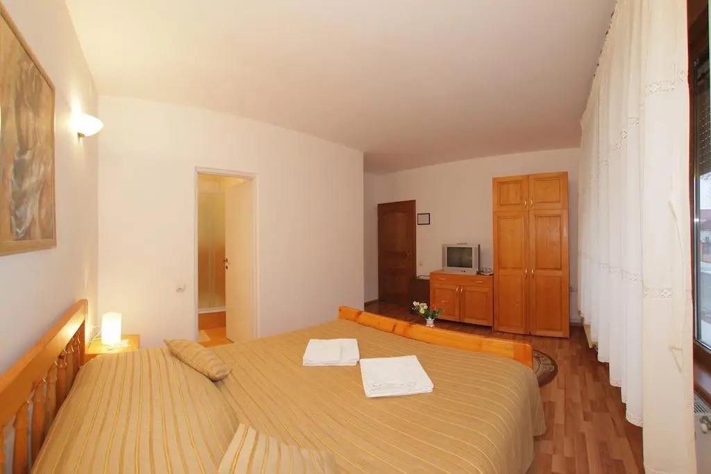 Casa Râșnoveană - 37
