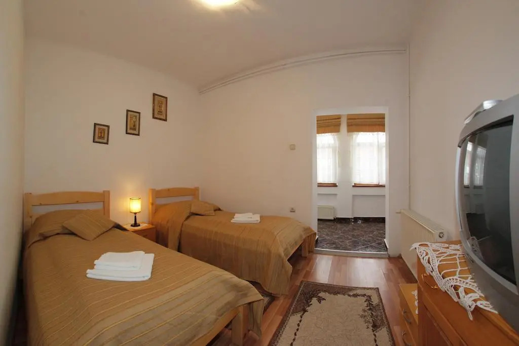 Casa Râșnoveană - 956