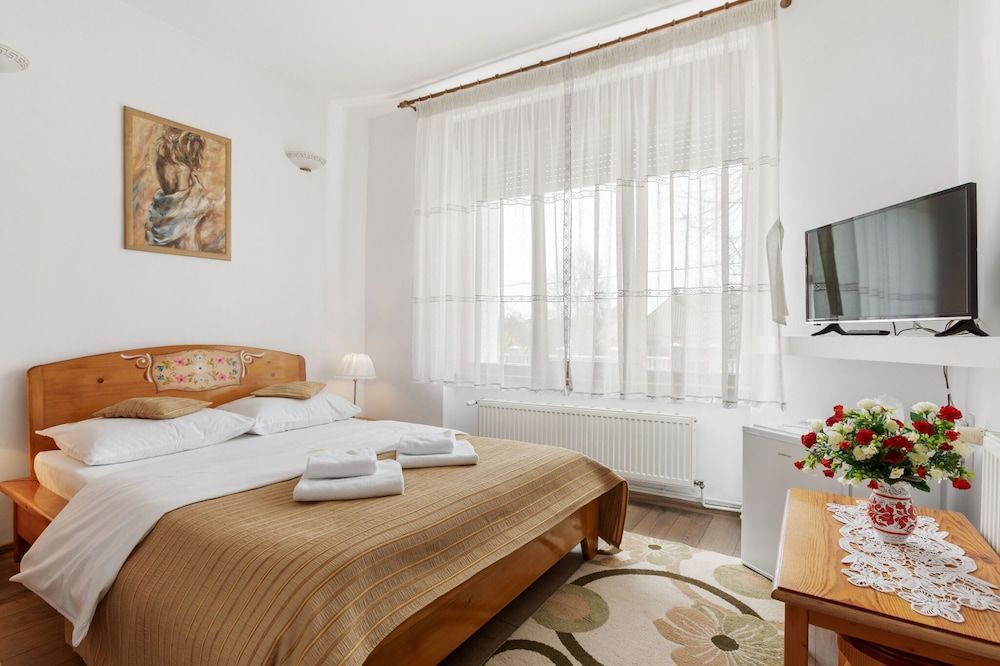 Casa Râșnoveană - 736