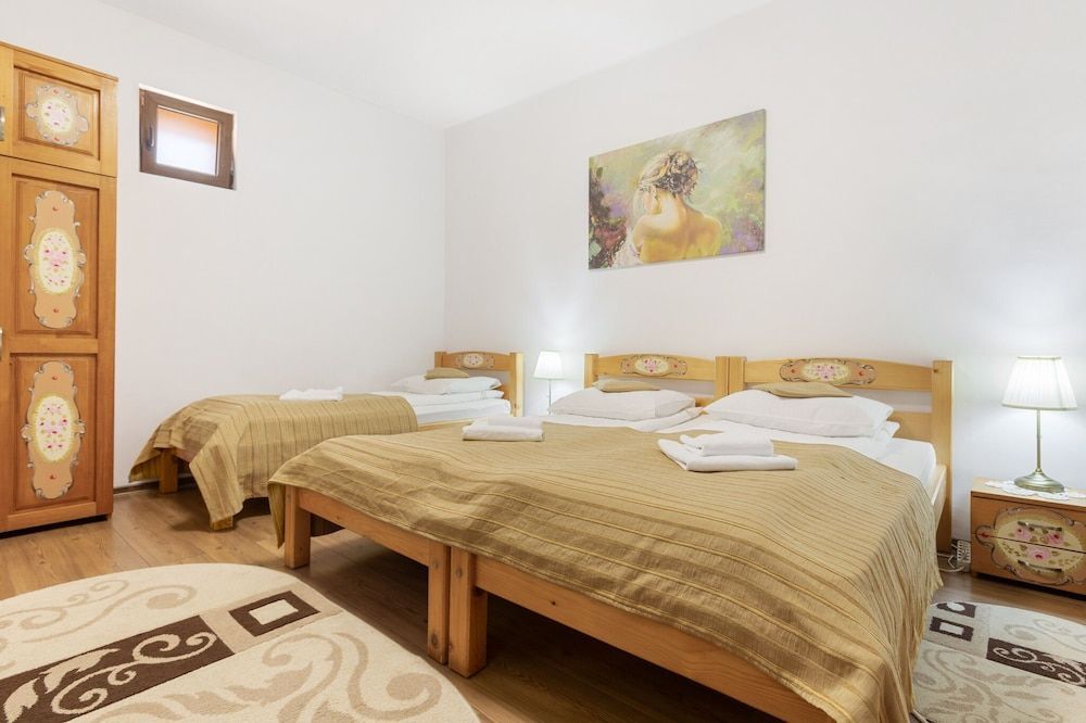 Casa Râșnoveană - 375