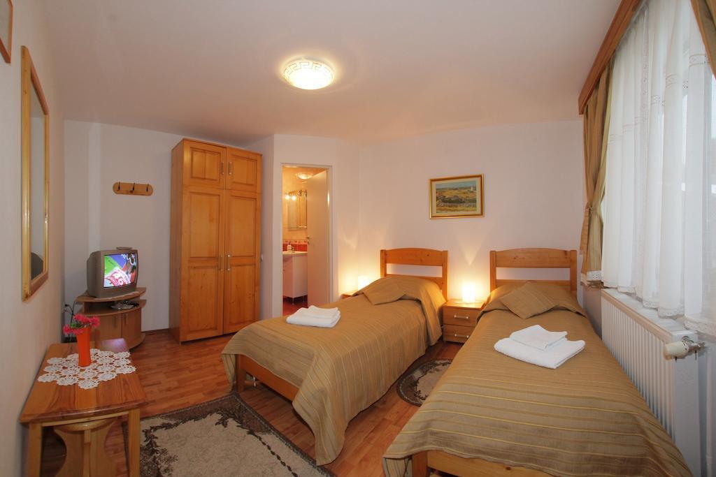 Casa Râșnoveană - 511
