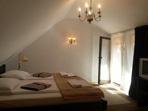 Casa Veche - 903