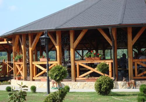 Pension La Taticu - 328