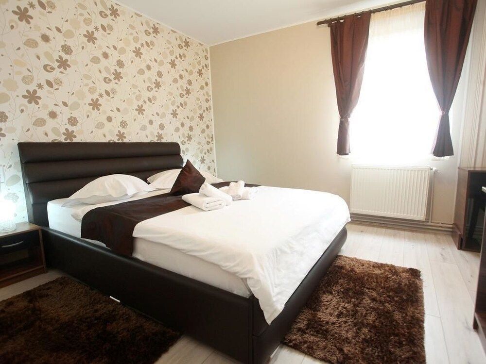 Pension Mora Cluj Napoca - 916