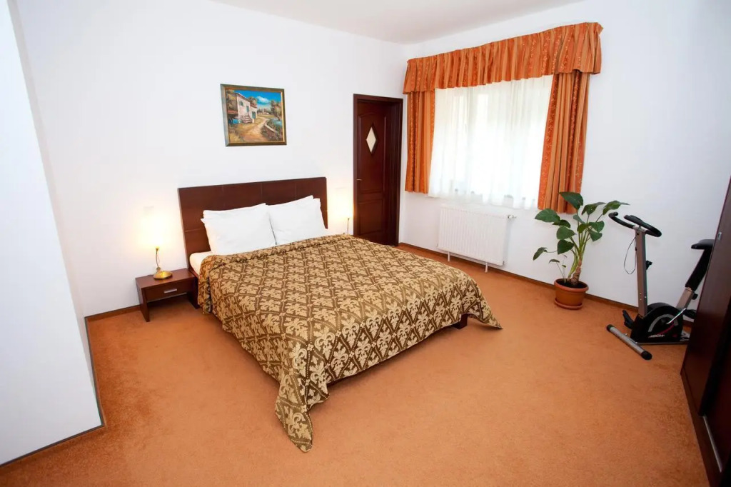 Pension Pantheon - 581