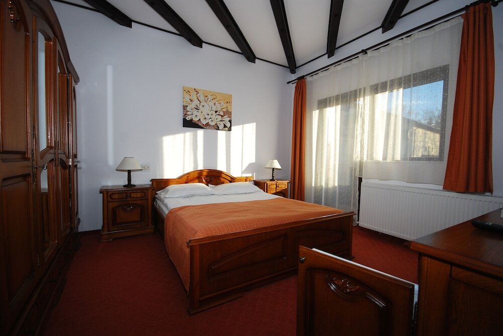 Pension Regina - 335