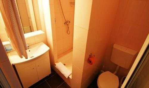 Pension Saphir - 98