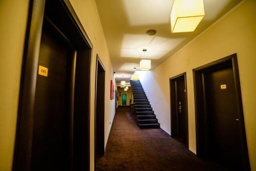 C Pub & Accommodation - 395