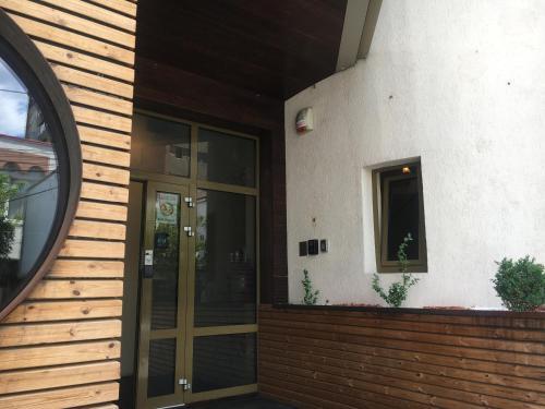C Pub & Accommodation - 403