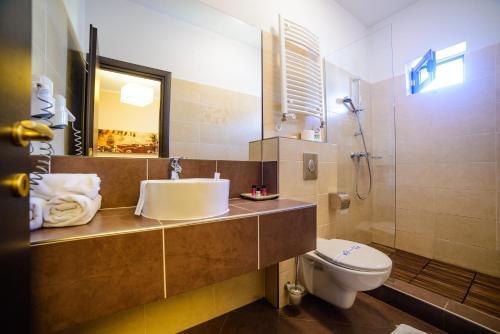 C Pub & Accommodation - 104
