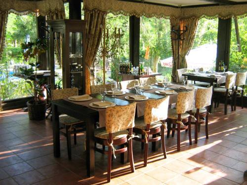 Pensiune-Restaurant Tara Luanei - 99