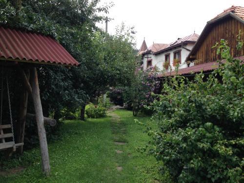 Pensiunea Casa Bianca Bucovina - 54