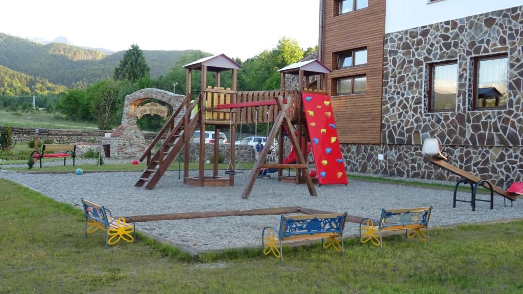 Pensiunea Casa Luanna - 398