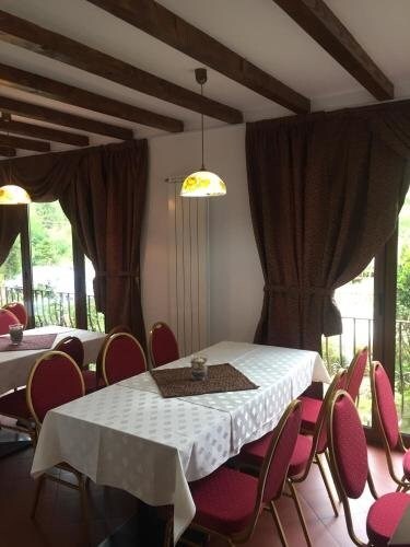 Pensiunea Casa Padurii - 910