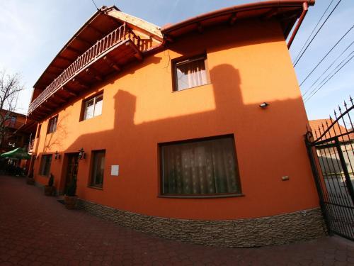 Pensiunea Casa Zarnesteana - 242