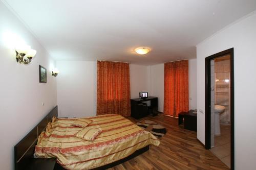 Pensiunea Casa Zarnesteana - 927
