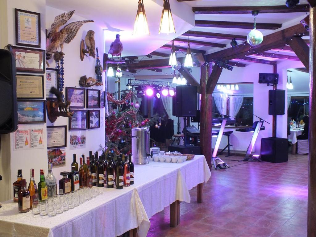 Pensiunea Casa Zmeilor - 275