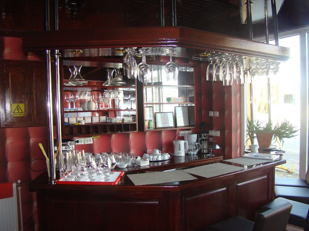 Crown Royal Pensiune - 268