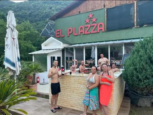 Pensiunea El Plazza - 878