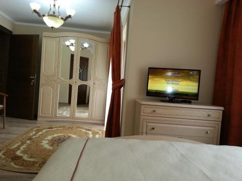Eladi - 822