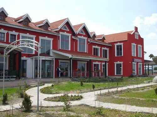 Pensiunea FunPark - 950