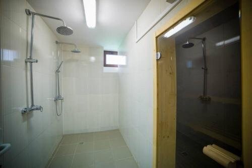 Pensiunea G Club Floarea - 850