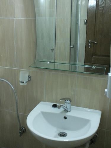 Camere De Inchiriat Onelia - 962
