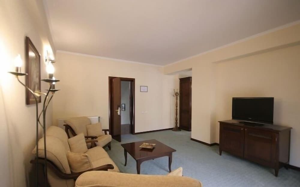 Pensiunea La Residenza - 716