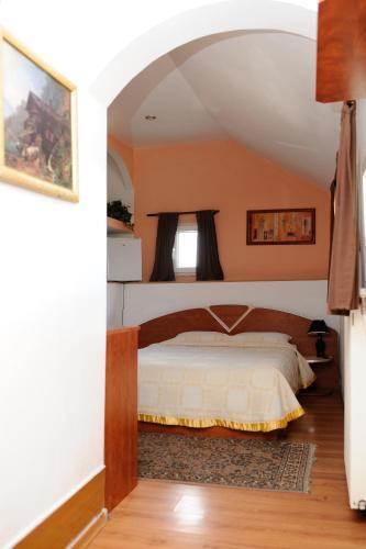 Pensiunea Luisa - 245
