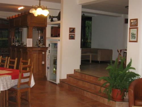 Pensiunea Comarnic-Moisa - 650