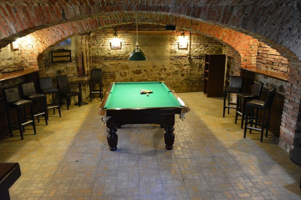 Cristian Inn - 182