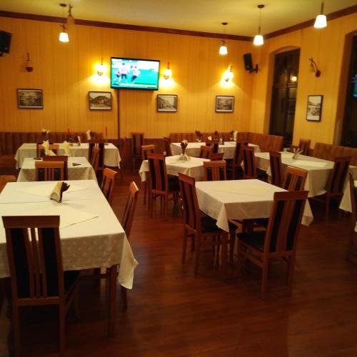 Cristian Inn - 313