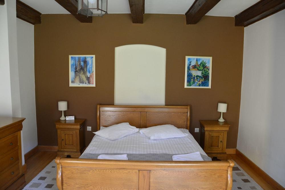 Cristian Inn - 548