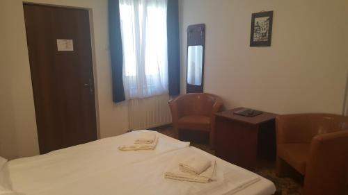 Pensiunea Podul Minciunilor - 275