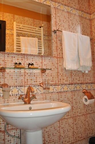 Lavric Bistro Pension - 619
