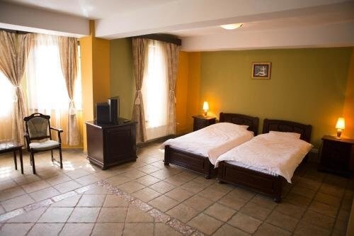 Lavric Bistro Pension - 361