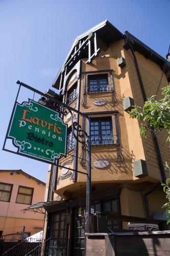 Lavric Bistro Pension - 928