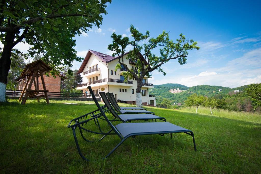 Pensiunea Toscana - 357