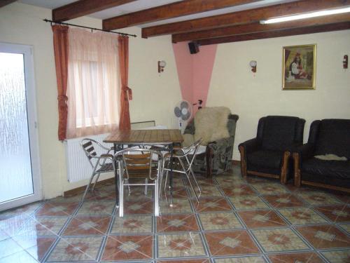 Pensiunea Nicolas - 900