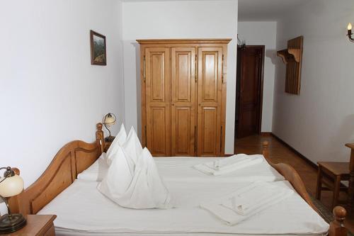 Pensiunea Vraja Muntelui - 640