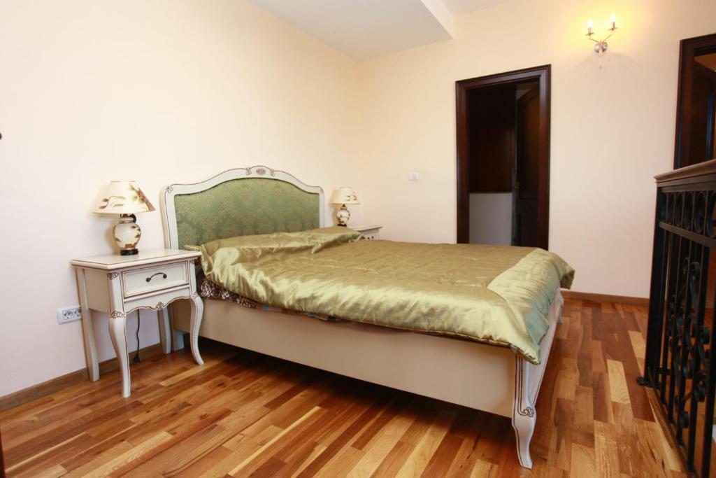 Penthouse Renasterii - 71