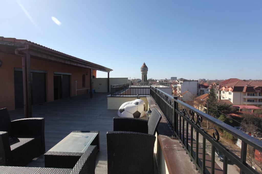 Penthouse Renasterii - 877